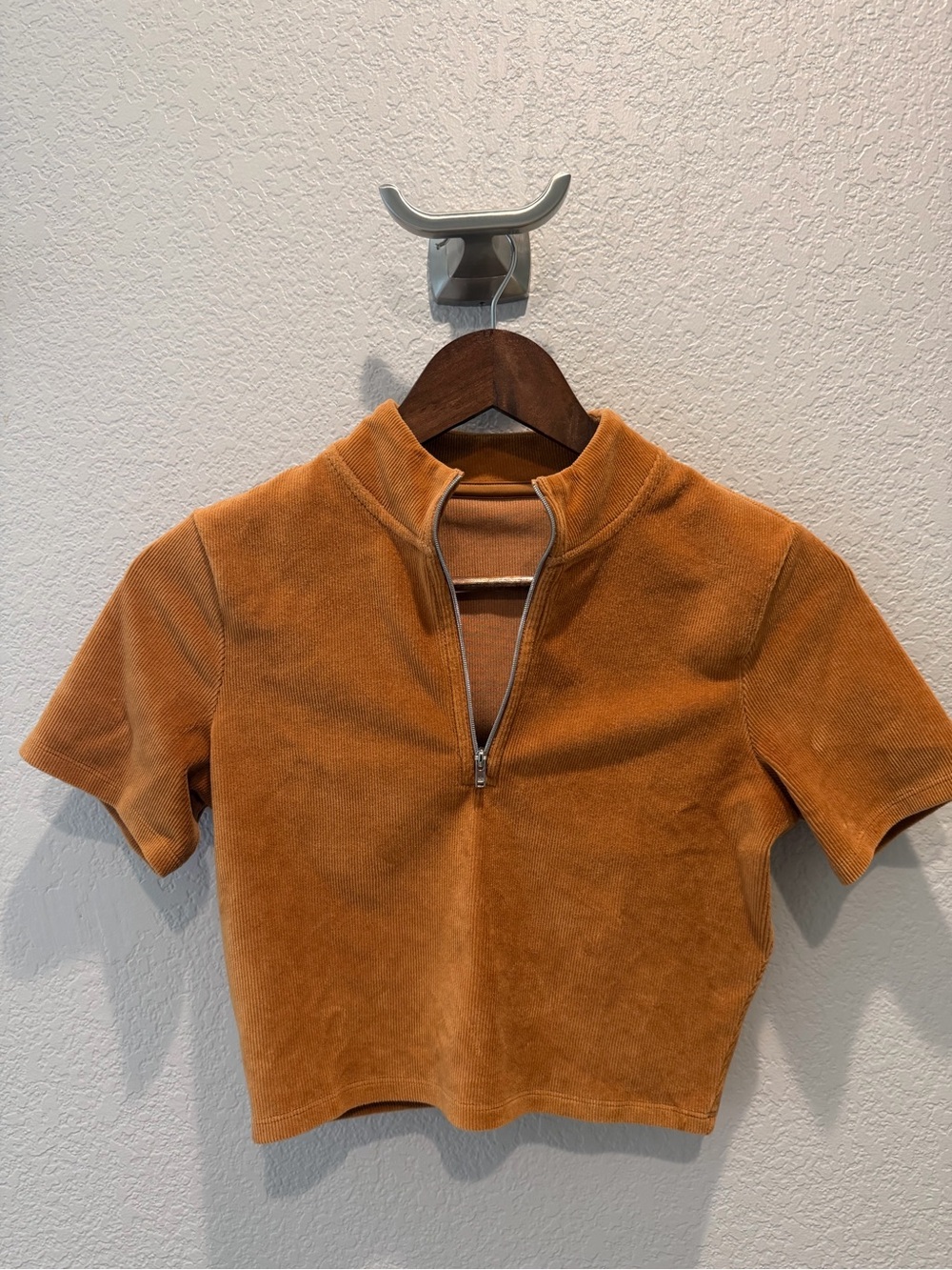 Rare Vintage ALO Yoga Rust Half-Zip Short Sleeve Crop Top